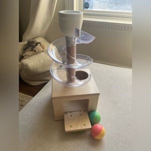 ✨ SOLD✨Lovevery Slide and Seek Ball Run